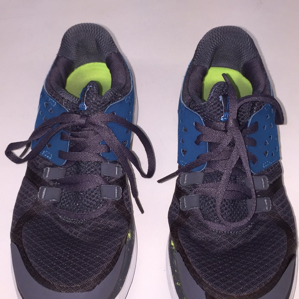 Women’s Nike Sneakers Size 7.5 turquoise and gray - Picture 6 of 8